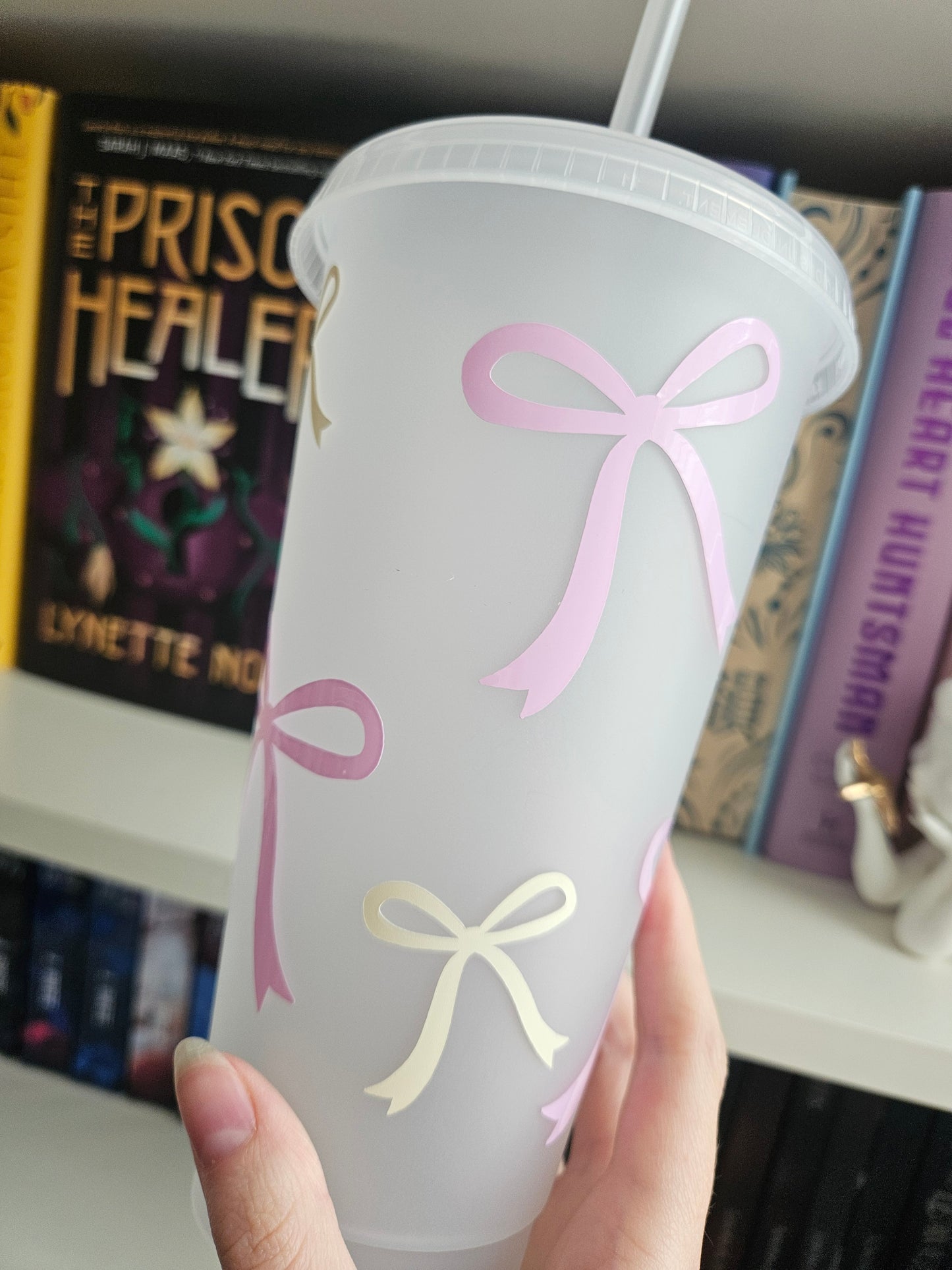 Pink And White Bow Frosted Cold Cup